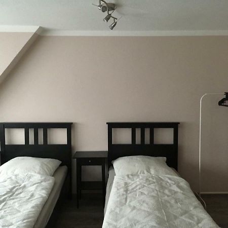 Gasthaus Kaiserhof, Zimmer & Appartament Butjadingen Εξωτερικό φωτογραφία